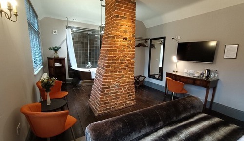 Deluxe Room, 1 King Bed