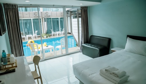 Superior Double Room, Pool Access