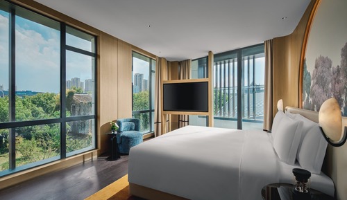 Suite, 1 Bedroom, Balcony