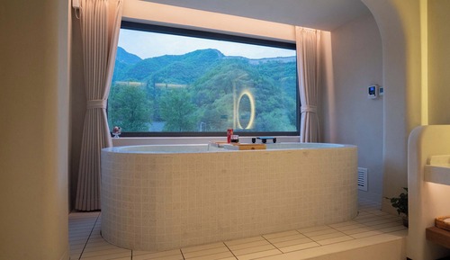 Premier Suite