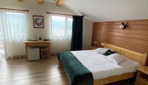 Superior Room, Balcony, Mountain View