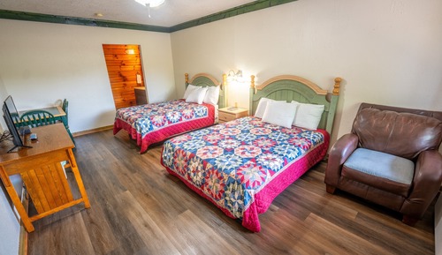 Deluxe Double Room, Multiple Beds, Non Smoking, Housekeeping