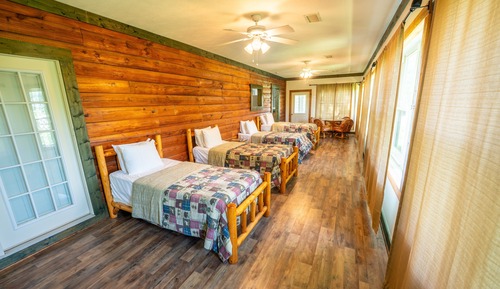 Family Cabin, Multiple Beds, Roll-in Shower, Pets Allowed