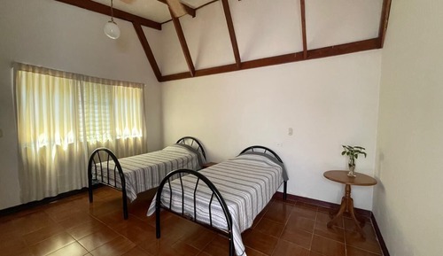 Basic Single Room, Patio