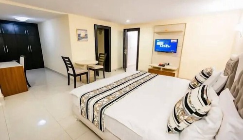 Junior Room, Balcony, City View