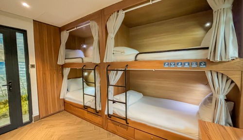 Standard Shared Dormitory, Women only