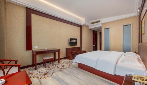 Luxury Double Room, City View