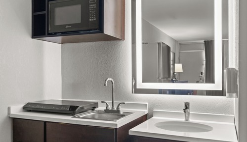 Standard Room, 1 King Bed, Non Smoking