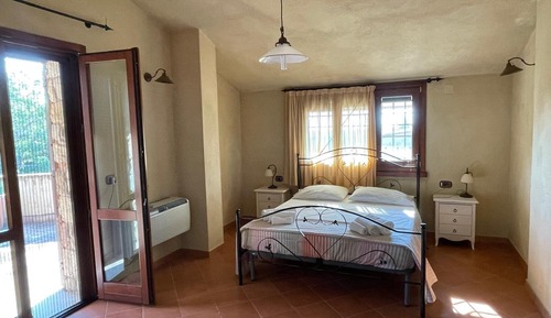 Honeymoon Studio Suite