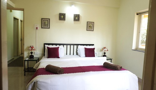 Deluxe Studio, Balcony, Garden View