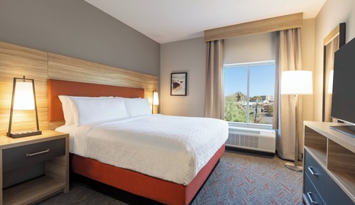 Studio Suite, 1 King Bed, Accessible Bathtub (Mobility)