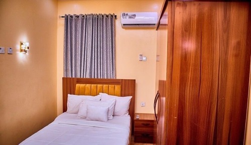 Comfort Apartment, Balcony, City View