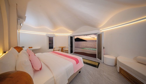 Luxury Ocean Pool Villa