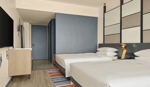 Room, 2 Double Beds, Non Smoking, Lake View