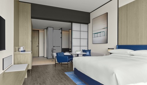 Premium Room, 1 King Bed, Lake View