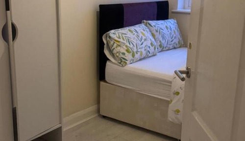 Standard Room, 1 King Bed