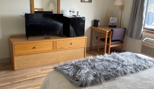 Single Room, 1 King Bed