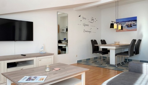 Studio, 1 Queen Bed, Non Smoking, Kitchen