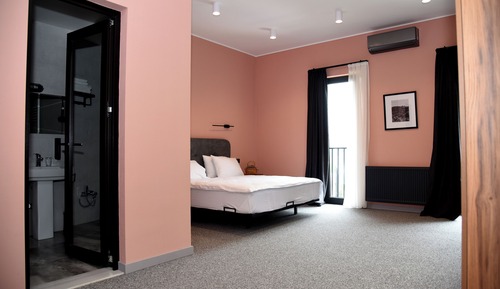 Deluxe Double Room, Balcony, Hill View