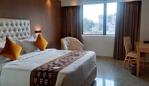 Deluxe Double or Twin Room