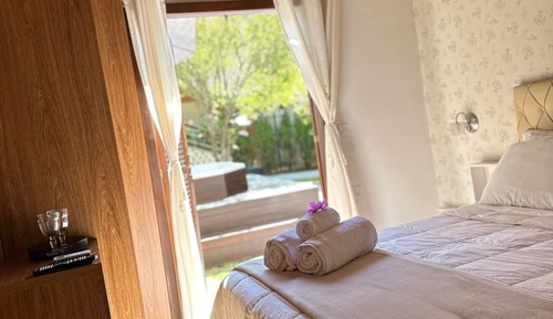 Suite, Garden View