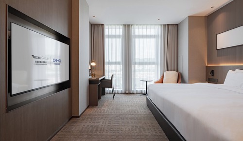 Exclusive Triple Room, City View