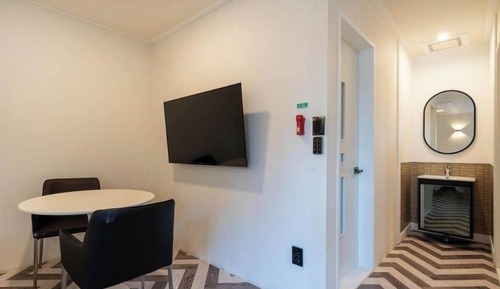 Royal Studio Suite