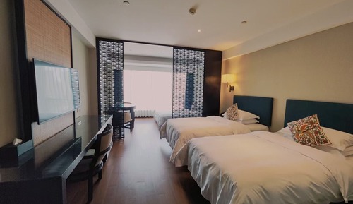 Family Triple Room, City View