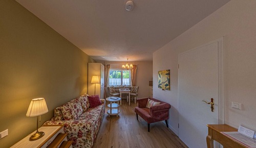 Apartment, Garden View