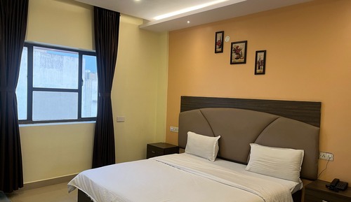 Luxury Suite, City View