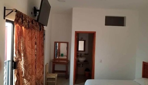 Single Room, Balcony