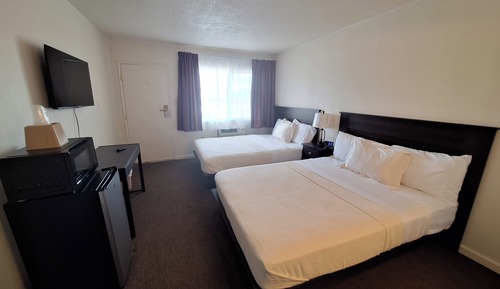 Standard Room, 2 Queen Beds, Non Smoking
