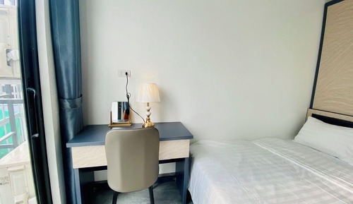 Deluxe Apartment, 1 Queen Bed, Balcony, City View