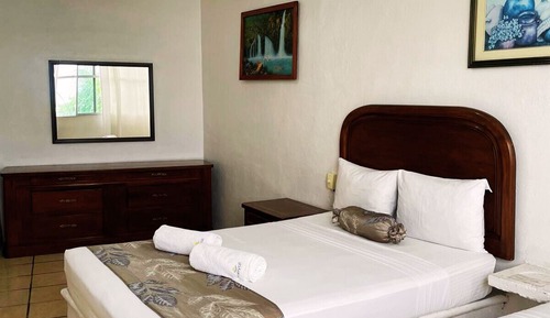 Quadruple Room, Lake View