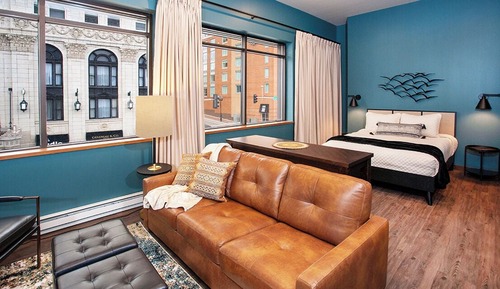 Suite, City View