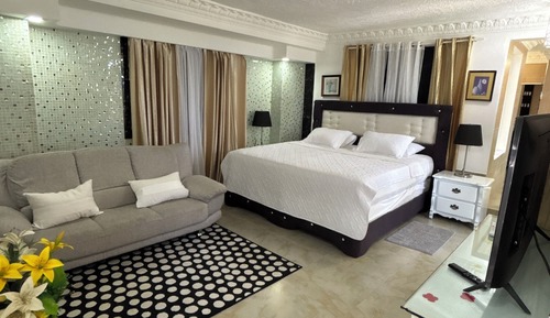 Presidential Studio Suite