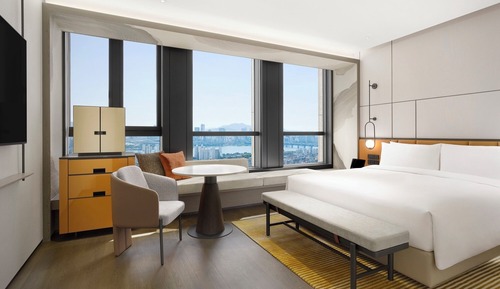 Premium Deluxe Room, 1 King Bed, River View