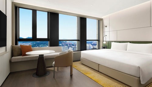 Deluxe Room, 1 King Bed