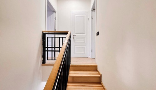 Superior Townhome, Balcony, Courtyard View