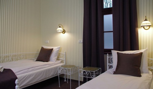 Twin Room, Park View