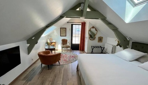 Classic Double Room