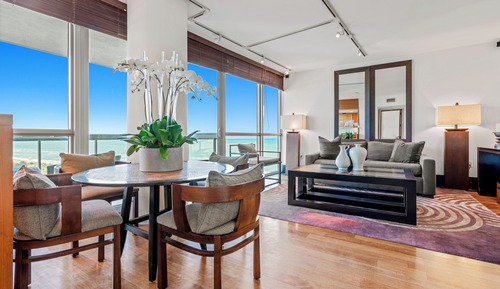 Room (The Setai 1705)