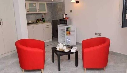 Basic Suite, City View