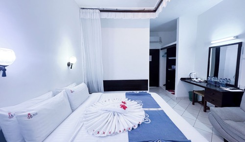 Deluxe Double Room, Garden View