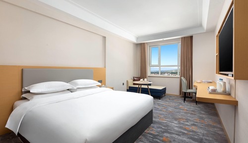 Deluxe Room, 1 King Bed, Non Smoking