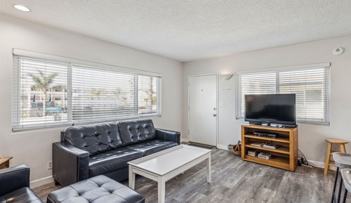 Condo, 2 Bedrooms