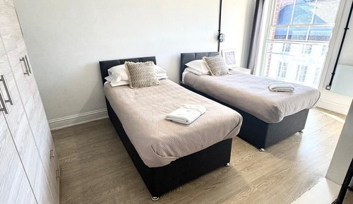 Superior Studio Suite, Kitchenette (Flat 8)