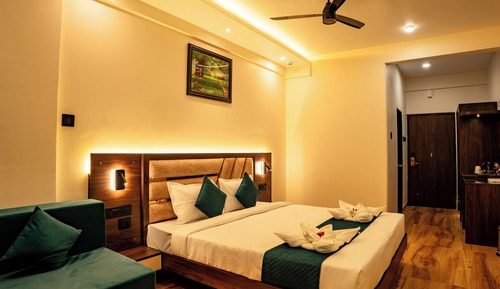 Superior Double Room, City View