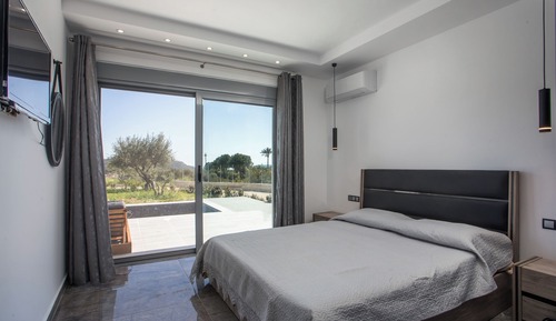 Deluxe Townhome, Valley View