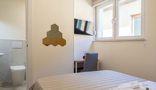 Economy Single Room, Ensuite (Camera 3 alla francese)